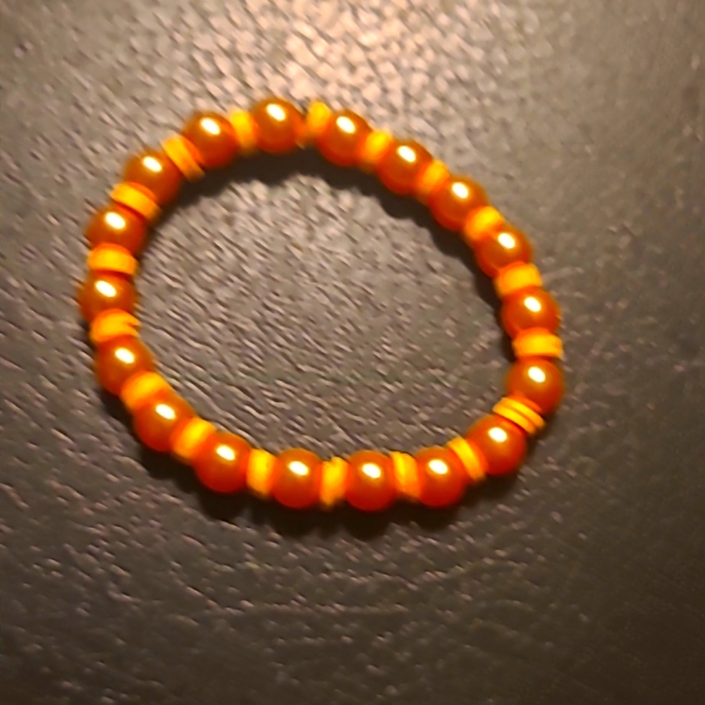 4 braclets - Picture 2 of 5